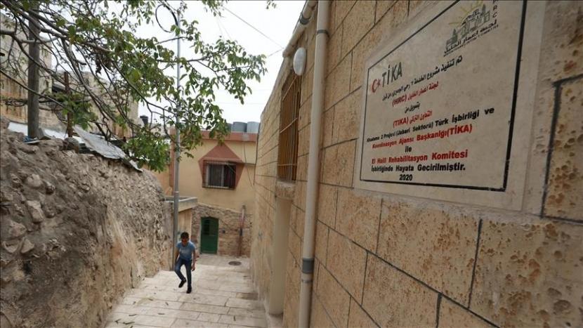 Badan bantuan Turki mendanai proyek restorasi empat tahap untuk rumah-rumah Palestina di kota tua  - Anadolu Agency