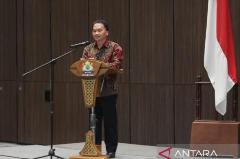 Pemprov Kaltim tegaskan Kadin berperan mempercepat pertumbuhan ekonomi.