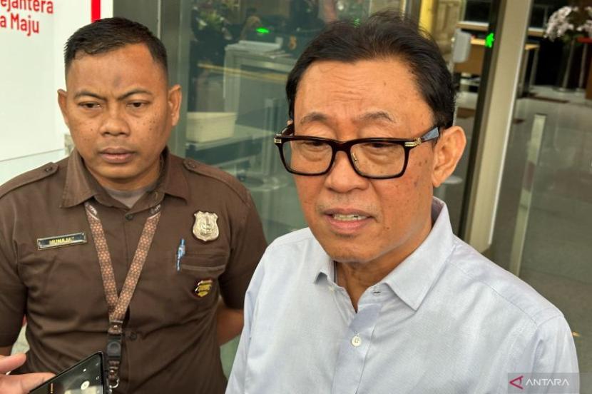 Ahmadi Noor Supit penuhi panggilan KPK sebagai saksi kasus Mempawah.