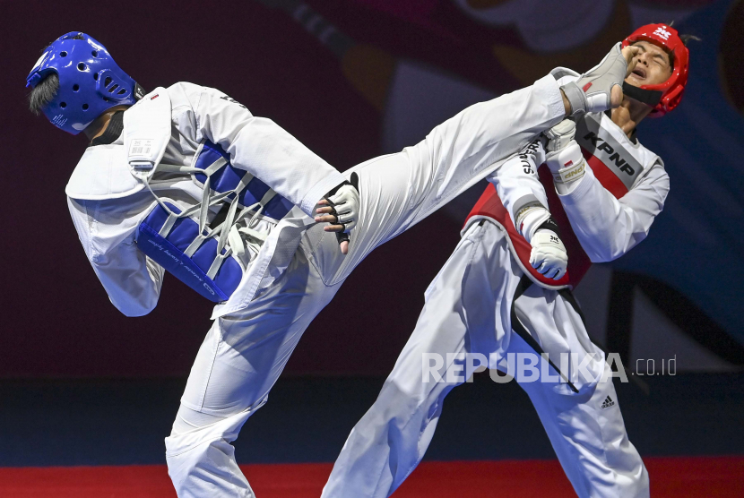 Pertarungan taekwondo di PON.