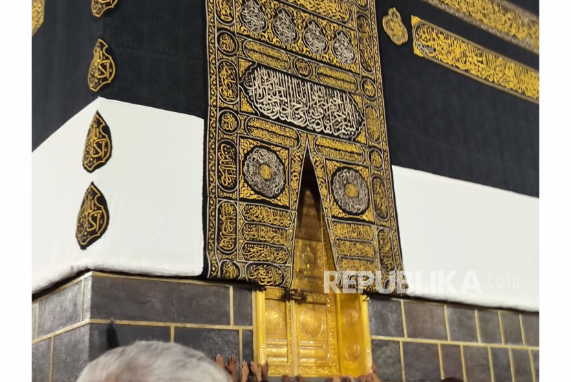Kabah di Masjidil Haram, Makkah. Doa Mohon Dibuka Pintu-Pintu Kebaikan