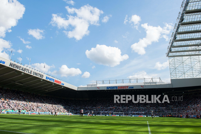 Stadion St James Park kandang Newcastle United. 