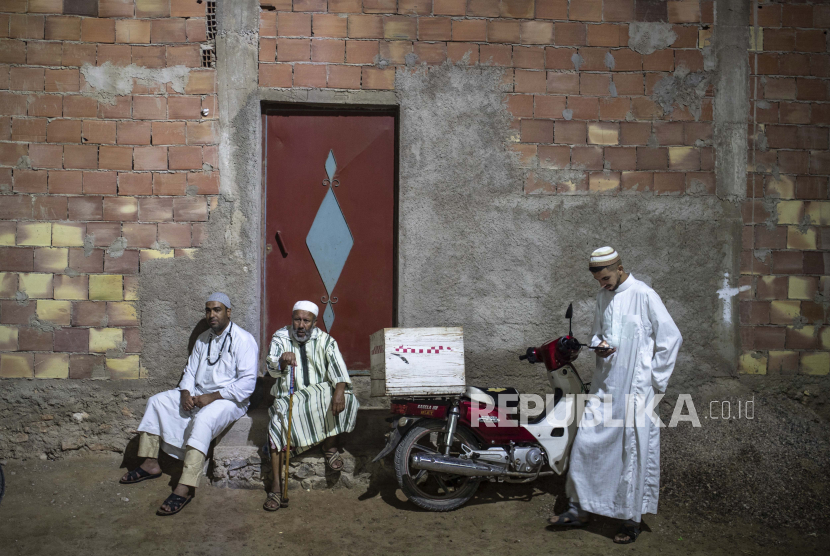 Anggota tarekat Sufi Karkariya merayakan di Nador, Maroko timur. (ilustrasi)