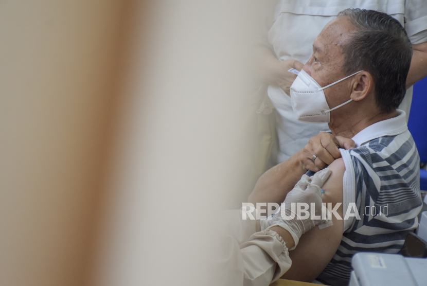 RSUD Bandung Kiwari Tunggu Vaksinasi Booster Kedua bagi Nakes (ilustrasi).