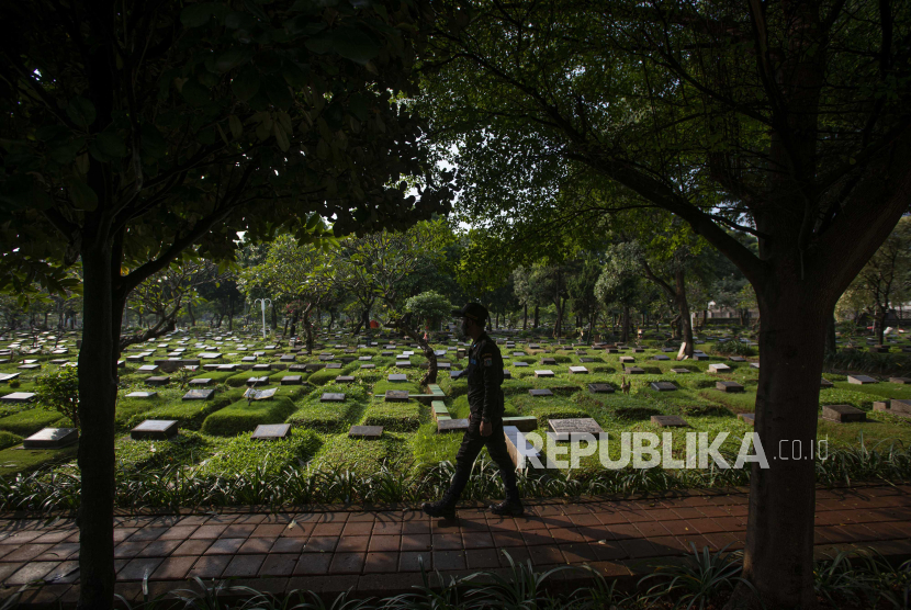 Tempat pemakaman umum atau TPU (ilustrasi). Pemkot Mataram menyiapkan konsep TPU bergaya modern dan kekinian.