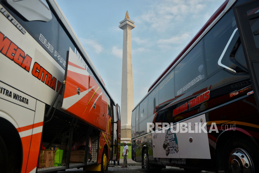 Bus mudik gratis (ilustrasi). Pemerintah Provinsi DKI Jakarta menyediakan 27 unit bus tambahan untuk program Mudik Gratis 2025 pada gelombang kedua.