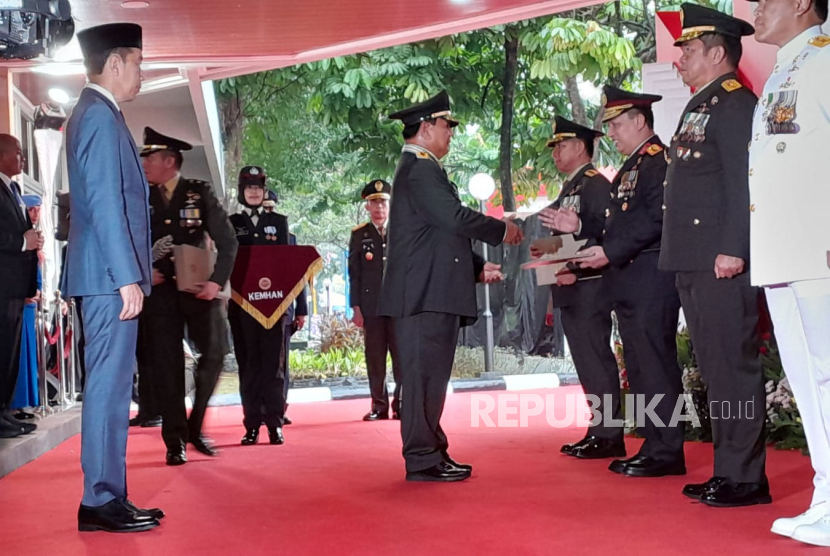 Presiden Jokowi saat menghadiri Rapat Pimpinan TNI-Polri tahun 2024 di Mabes TNI pada Rabu (28/2/2024).