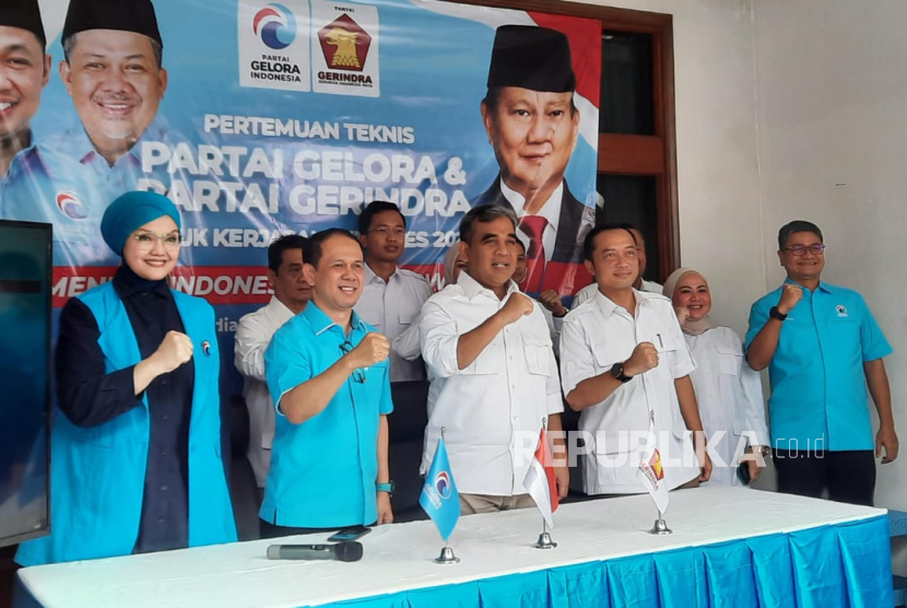 Sekjen Partai Gerindra Ahmad Muzani dan Sekjen Partai Gelora Mahfudz Siddiq di Media Centre Partai Gelora di Setiabudi, Jakarta Selatan, Sabtu (19/8/2023).
