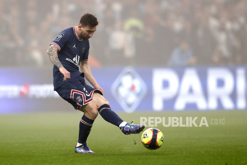  Lionel Messi dari Paris Saint Germain.