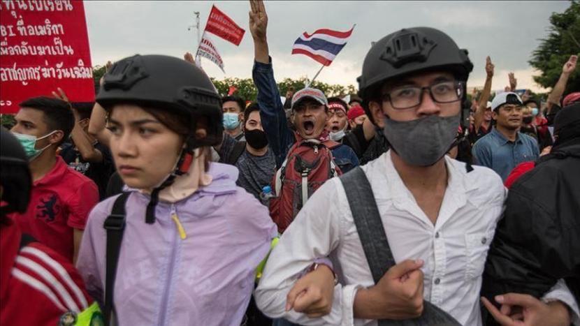 Otoritas Thailand juga hendak menutup halaman Facebook kelompok pro-demokrasi Free Youth - Anadolu Agency