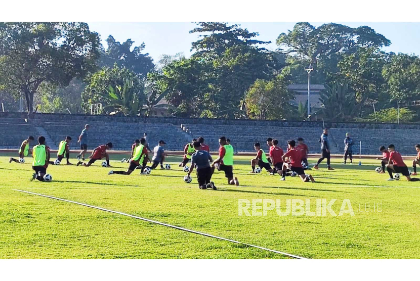 Suasana latihan timnas U-17 Indonesia di Stadion Sriwedari Solo, Jumat (11/8/2023). 