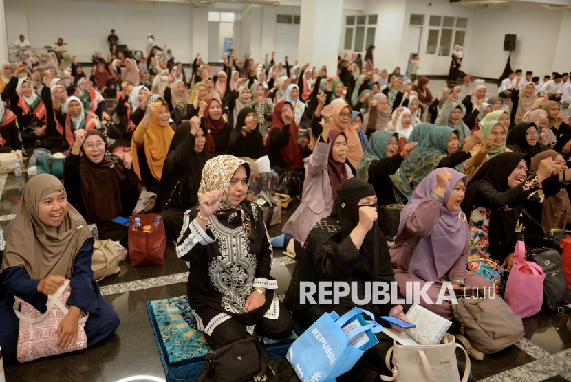Lewat Dzikir Nasional Akhir Tahun 2025, Republika Konsisten Merangkul Palestina