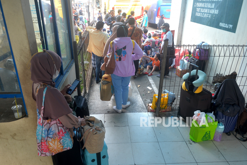 Arus Balik, Ribuan Penumpang Diberangkatkan dari Terminal Sukabumi (ilustrasi).