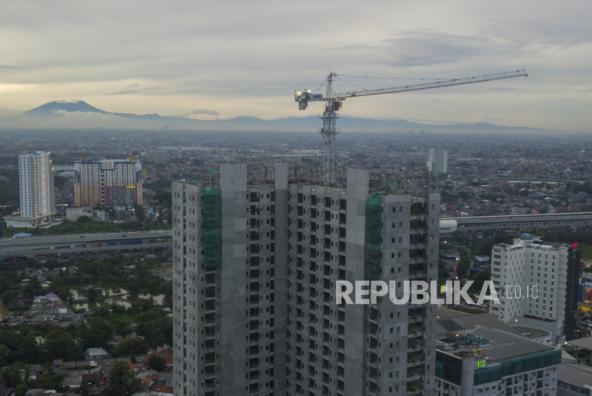 Foto udara pembangunan gedung apartemen (ilustrasi). Tropicana memasarkan dua tower apartemen di Genting Highland untuk menarik investor dari Indonesia.