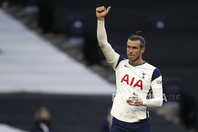 Gareth Bale dari Tottenham bereaksi setelah pertandingan sepak bola Liga Premier Inggris antara Tottenham Hotspur dan Aston Villa di London, Inggris, 19 Mei 2021.