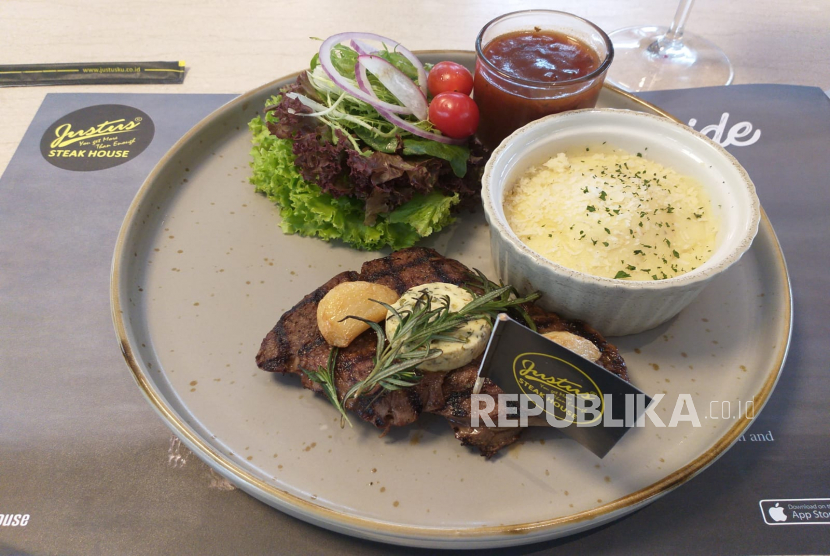 Aussie tenderloin grain fed jadi salah satu menu andalan di Justus Steakhouse Alam Sutera.