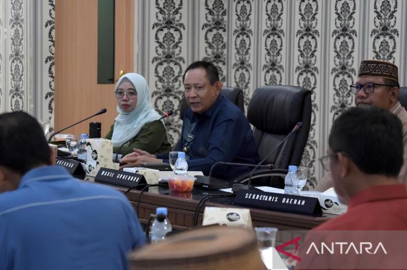 Gubernur Gusnar Minta Publikasi Program Nasional Dimaksimalkan