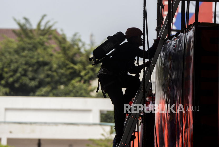 Kejuaraan Ketangkasan Pemadam Kebakaran Dki Jakarta Republika Online 1123