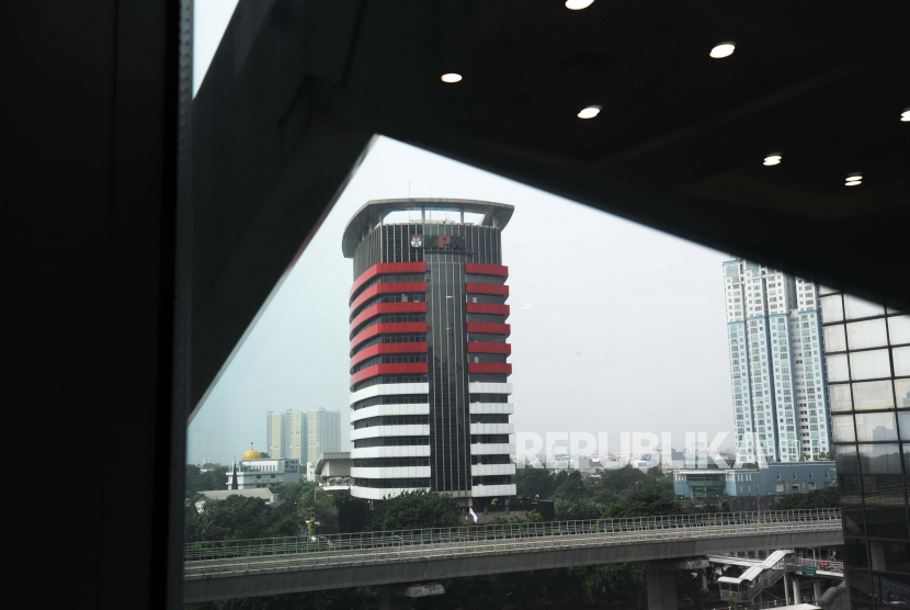 Penampakan gedung KPK dari seberang Jl Kuningan, Jakarta.