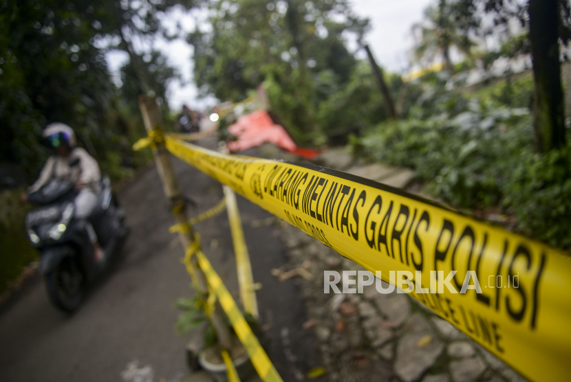 Kapolrestabes Surabaya memastikan mayat yang detemukan dalam koper di jalur Pacet-Cangar, Kabupaten Mojokerto adalah mayat mahasiswi Ubaya (Foto: ilustrasi)