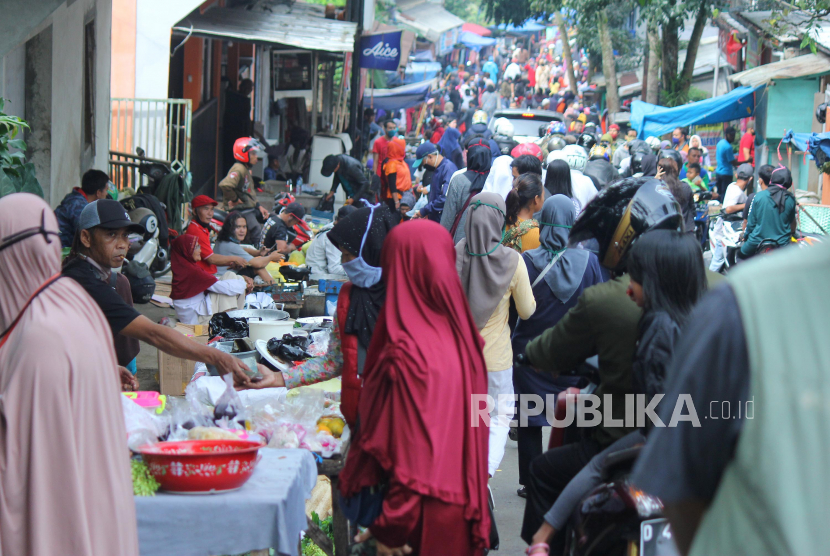 Pemerintah Kota (Pemkot) Bandung, menutup sementara tiga pasar di ibu kota Provinsi Jawa Barat (Foto: ilustrasi pasar di Bandung)