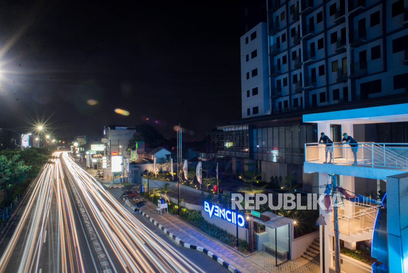 Suasana jalanan saat jam pulang kerja di Jalan Margonda, Depok, Jawa Barat, (ilustrasi)