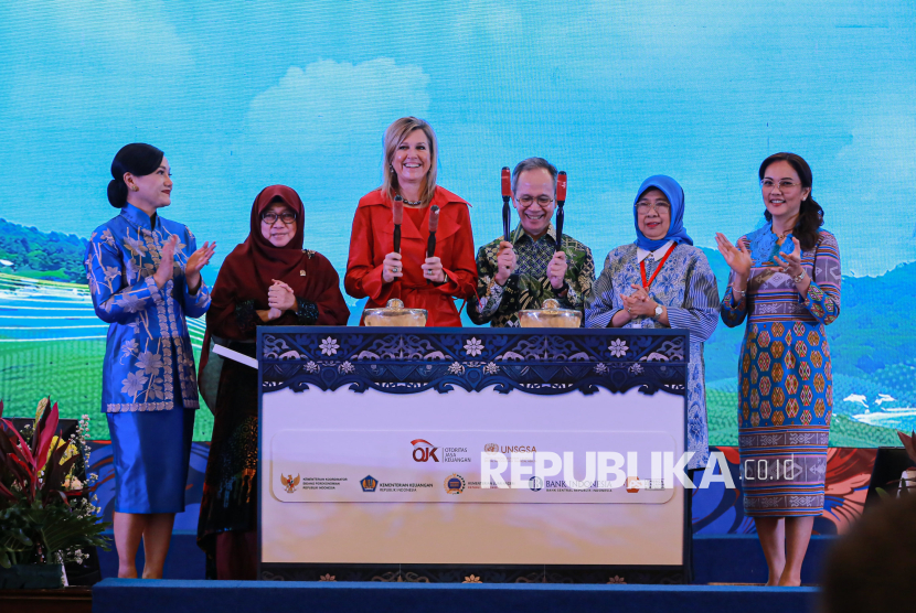 Bos OJK Bertemu Ratu Maxima Bahas Urgensi Kesehatan Finansial