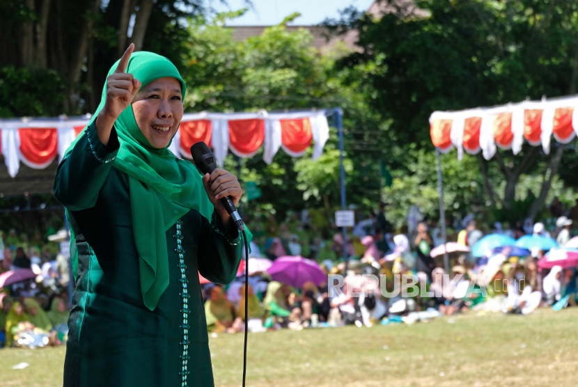 Gubernur Jawa Timur sekaligus Ketua Muslimat NU Khofifah Indar Parawansa