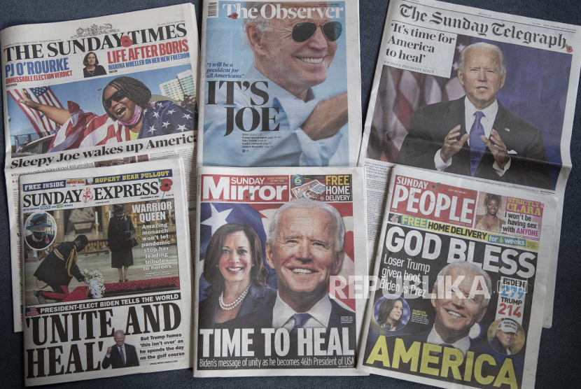 Surat kabar nasional Inggris pilihan pada hari Ahad, 8 November 2020, menunjukkan reaksi halaman depan mereka terhadap kemenangan Presiden terpilih Joe Biden dan Wakil Presiden terpilih Kamala Harris dalam pemilihan AS, di London.