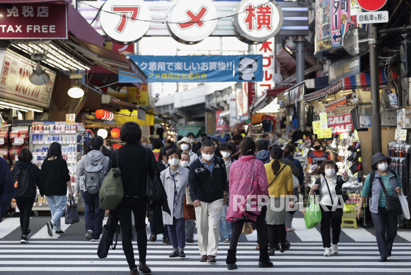 Sentimen bisnis Jepang mengalami perbaikan untuk dua kuartal berturut-turut pada periode November hingga Desember. Hasil survei dari bank sentral ini menggambarkan tanda-tanda kebangkitan ekonomi yang terus tumbuh setelah serangan awal pandemi virus corona.