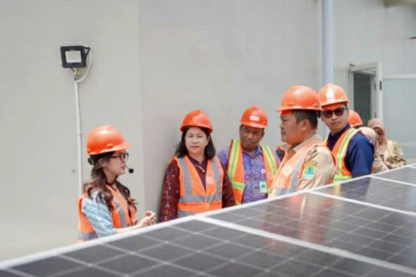 Wabup Karawang Dorong Penggunaan Energi Terbarukan di Rumah Sakit dan Industri