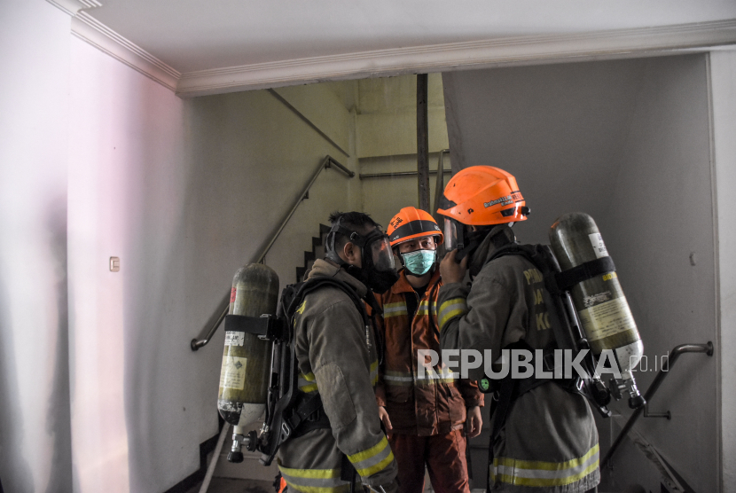 Ruang Arsip Di Gedung DPRD Jabar Terbakar | Republika Online