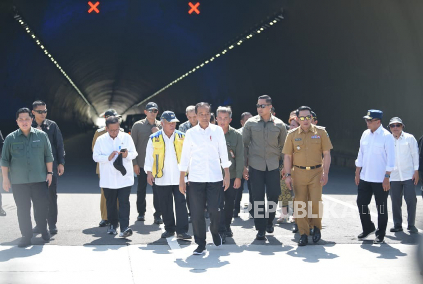 Presiden Joko Widodo meresmikan Tol Cileunyi-Sumedang-Dawuan (Cisumdawu), Selasa (11/7/2023).