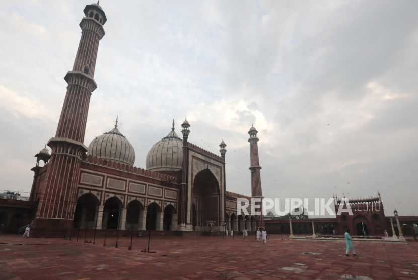 Pemandangan umum masjid Jama Majid di Kawasan Lama Delhi, India, 21 Juli 2021. Jejak Kekuasaan Islam di India