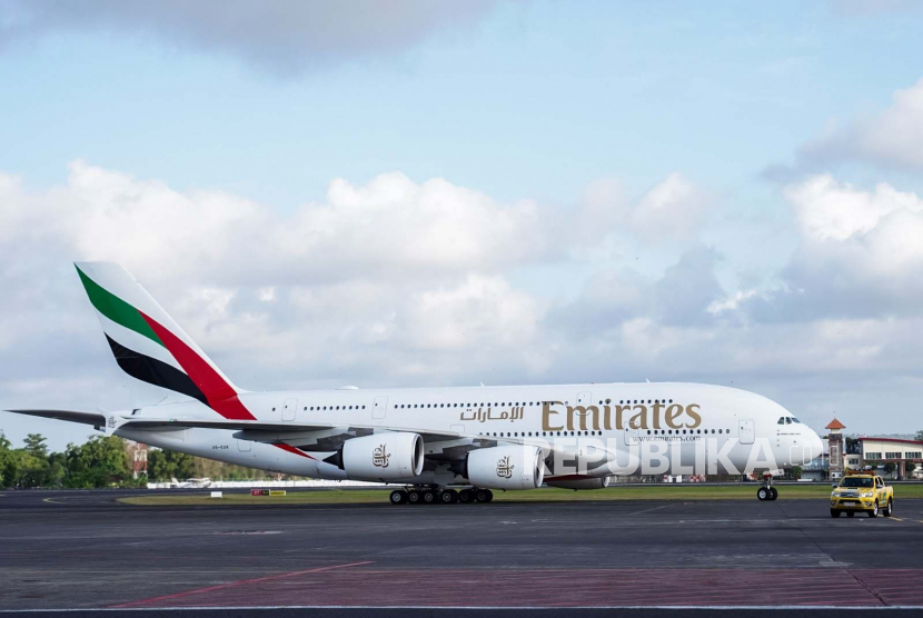 Pesawat super jumbo milik Emirates. Emirates menyediakan 300 menu vegan.