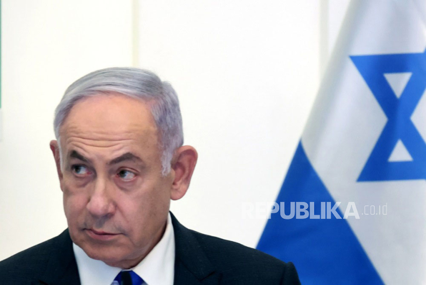 Perdana Menteri Israel Benjamin Netanyahu menghadiri rapat Kabinet di Bible Lands Museum di Yerusalem, 5 Juni 2024. 