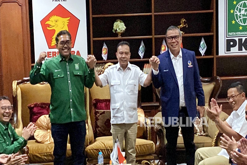 Pengurus DPP Partai Nasdem bersilaturahmi ke Sekretariat Bersama (Sekber) Partai Gerindra-PKB di kawasan Menteng, Jakarta, Kamis (26/1).