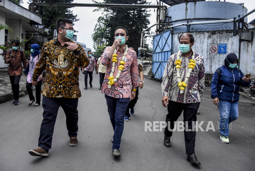 Wakil Menteri Perdagangan Jerry Sambuaga (tengah). Jerry Sambuaga menyampaikan apresiasi atas komitmen Bank Rakyat Indonesia yang siap mendukung Sistem Resi Gudang (RSG). Menurutnya kehadiran BRI penting dalam membangun ekosistem bisnis SRG.