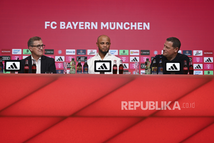 Vincent Kompany resmi jadi pelatih Bayern Munchen. 