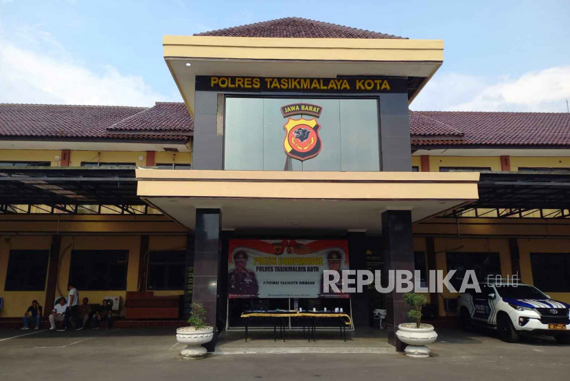 Markas Polres Tasikmalaya Kota, Jalan Letnan Harun, Kota Tasikmalaya, Jawa Barat.