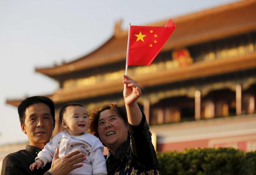 Untuk Atasi Populasi Menua, China Perkenalkan Kebijakan Tiga Anak