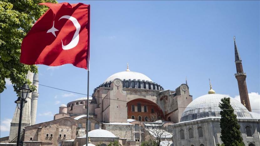 Salat Jumat pertama di Hagia Sophia akan digelar pada 24 Juli - Anadolu Agency