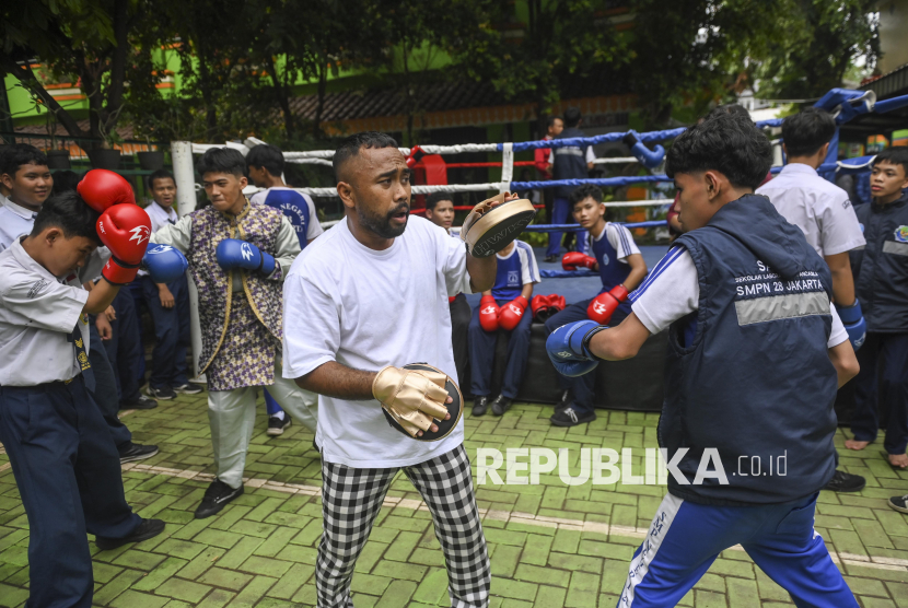 Cegah Tawuran Pelajar Lewat Kegiatan Tinju di Sekolah