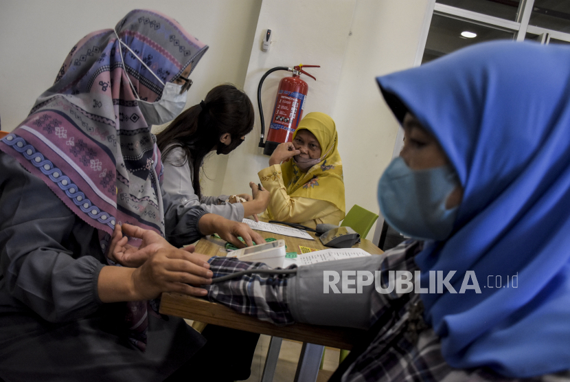 Lima Kebiasaan Harian yang Diam-Diam Memicu Hipertensi