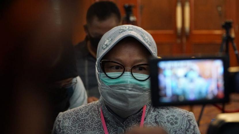 Jokowi Sebut 70 Warga Surabaya Tak Bermasker, Risma: <em>Mosok</em>