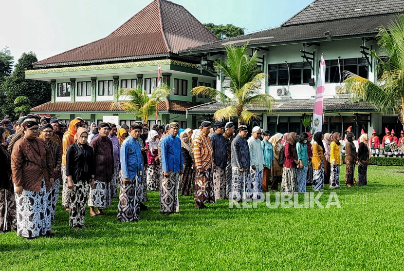 Suasana Upacara HUT Pemkot Yogyakarta ke-77 di Lapangan Balai Kota Yogyakarta, Jumat (7/6/2024).// Dok: Silvy Dian Setiawan.
