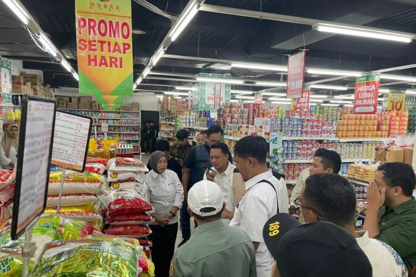 Satgas Pangan Polri sidak harga beras di Ternate.