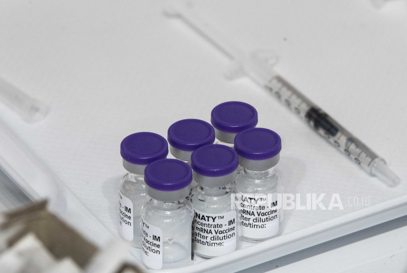 Vaksin Covid-19 Pfizer-BioNtech. Komite Kesehatan Hong Kong menyebut, efek samping vaksin Covid-19 Pfizer lebih umum daripada yang diperkirakan semula.