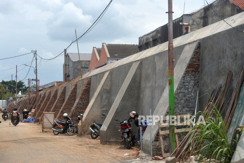 Proses pembangunan Beteng Wetan kawasan Keraton Yogyakarta di Panembahan, Yogyakarta (ilustrasi)