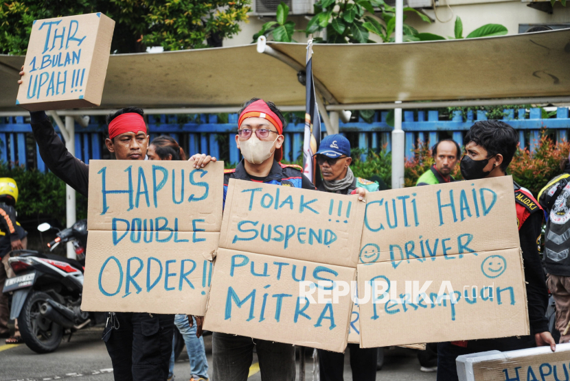 ILUSTRASI Demo ojol. Ratusan ribu pengemudi ojol akan offbid pada 20 Mei 2025 mendatang.